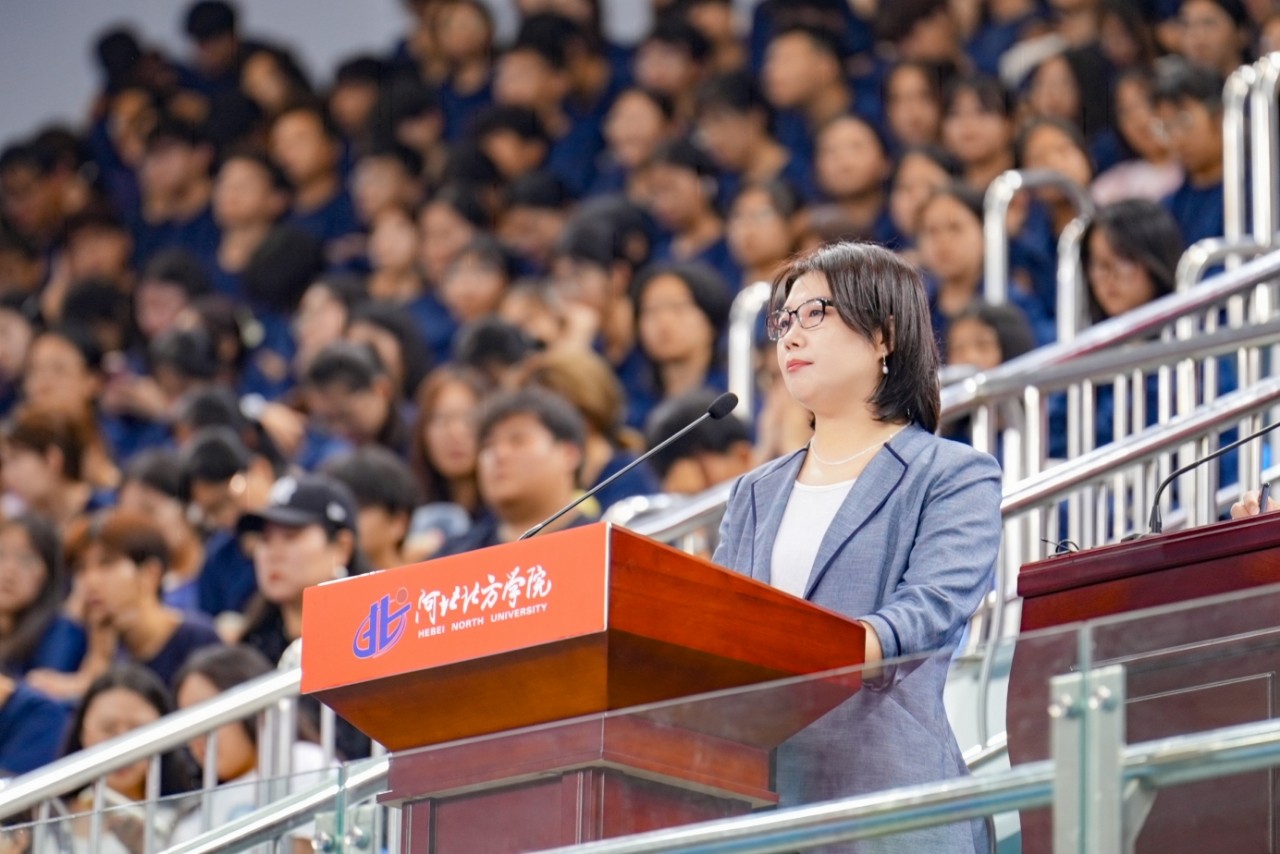 教师代表.jpg