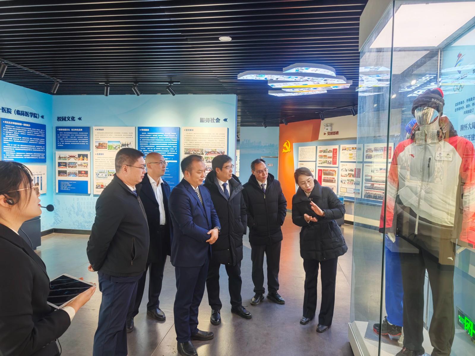 6901d8459c9d2.jpg 校史馆调研照片.jpg