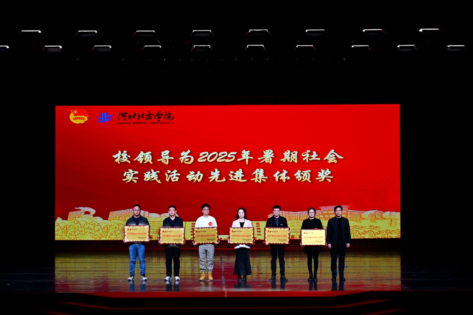 690bf7472e7c3.jpg 07443cc601931cf5637056b68b887cd6.jpg